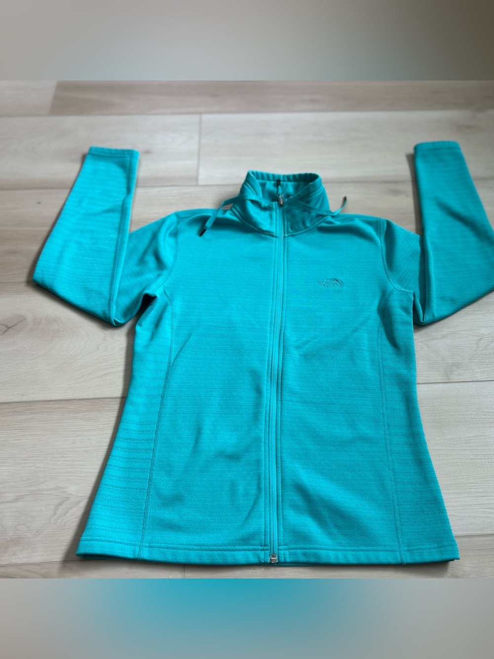 The Northface full zip jacket - size medium